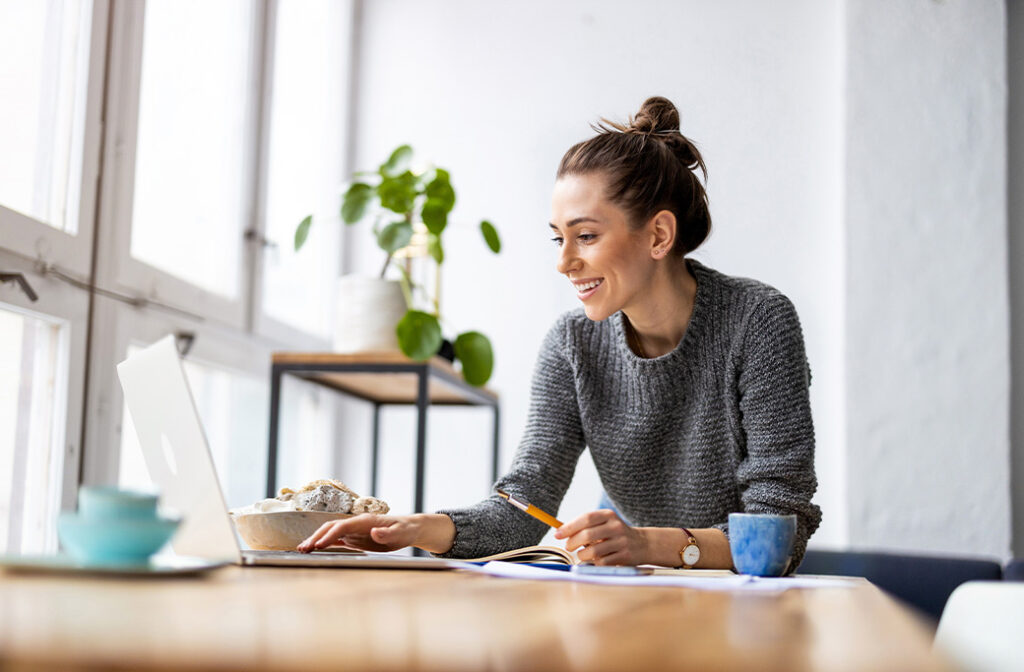 Person using AI to research a product or service